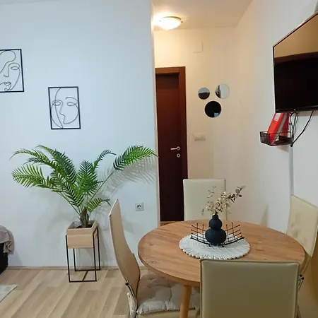 Apartman,, Nina ,, Apartmán *